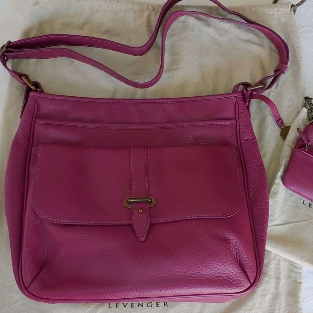 Levenger leather bag